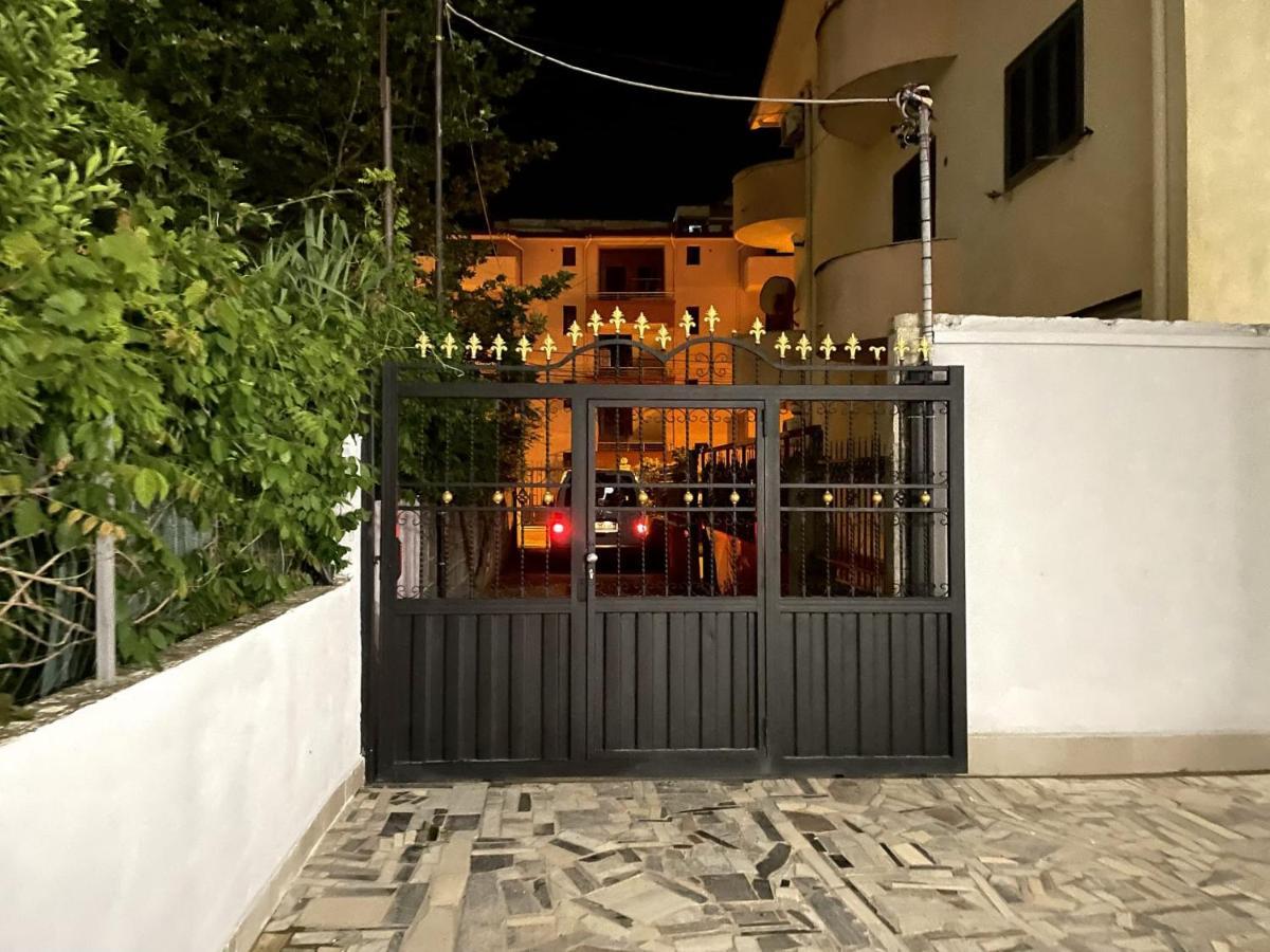 Edlira Apartments Durres Exterior photo